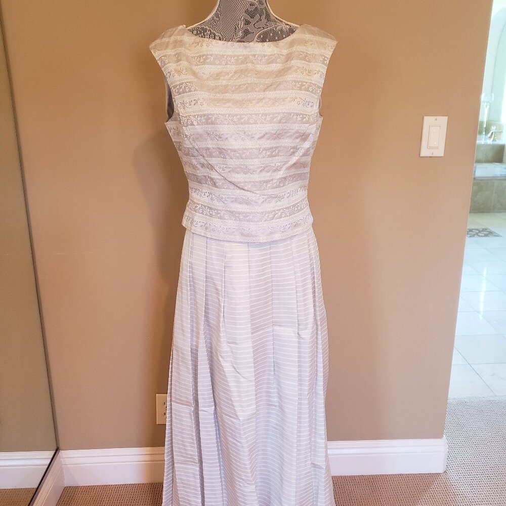 Crimson by Lawrence Kurtz set top & skirt